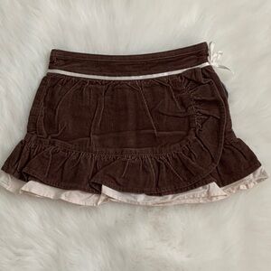 ellemenno Chocolate and Ivory Ruffle Skort